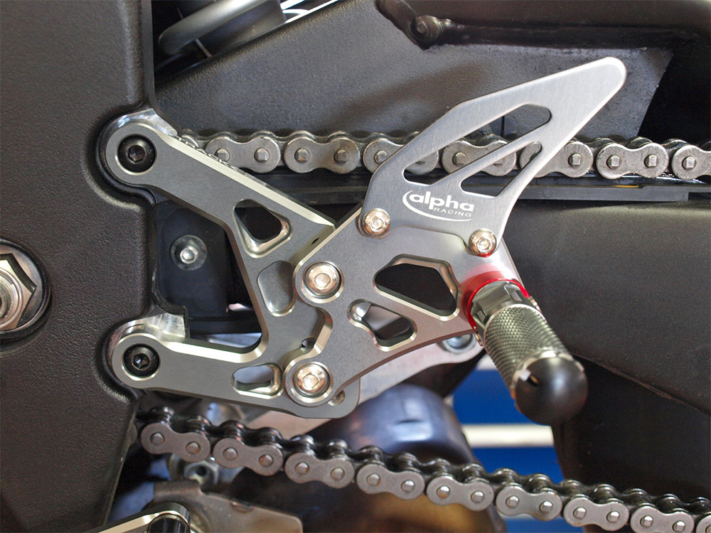 >TRACK< Fußrastenanlage Yamaha YZF-R1 15-