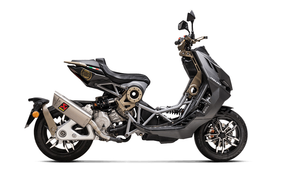 Akrapovic Slip-On Line (Titanium) Italjet Dragster