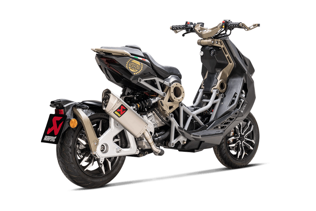 Akrapovic Slip-On Line (Titanium) Italjet Dragster