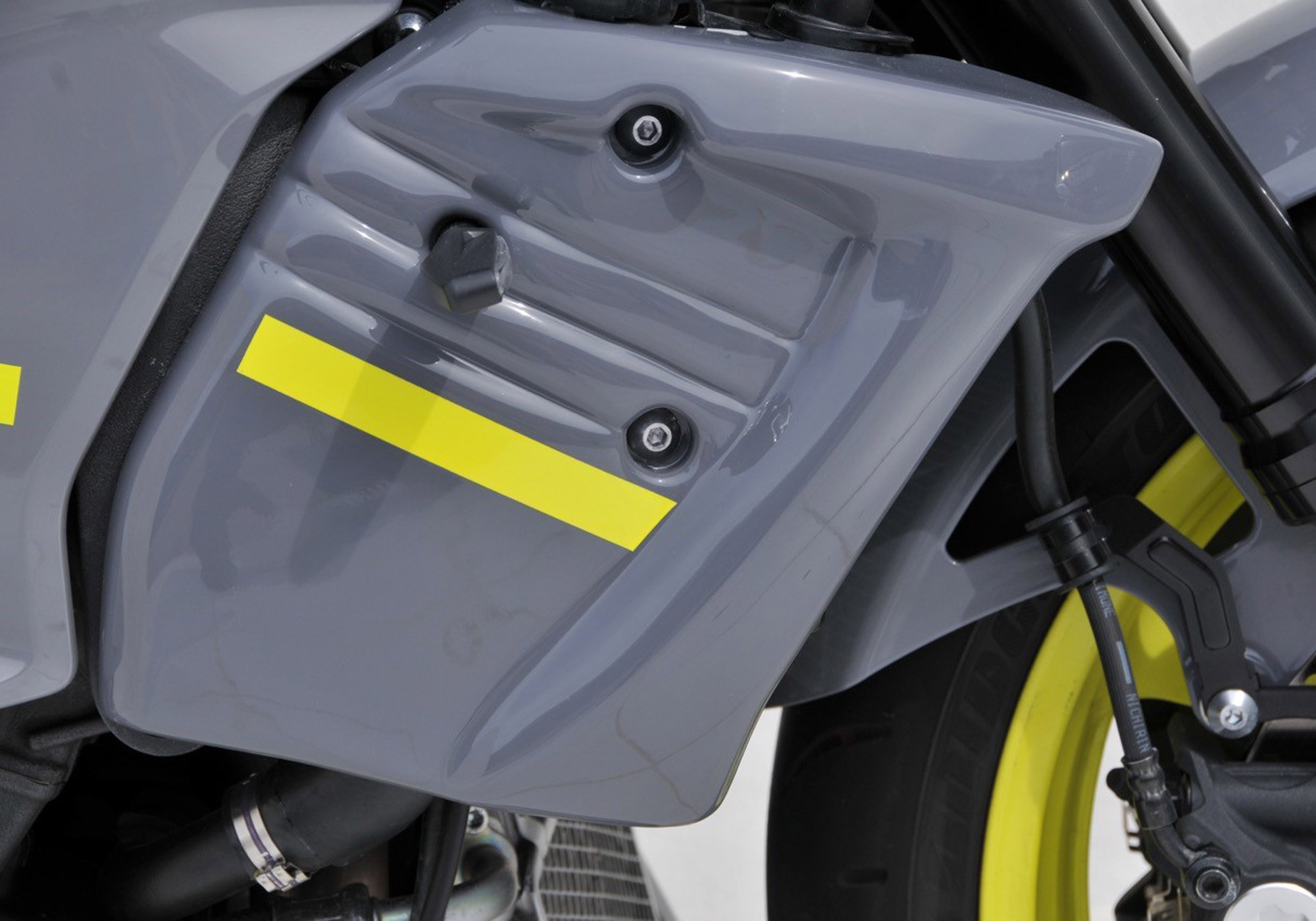 BODYSTYLE Kühlerseitenverkleidung