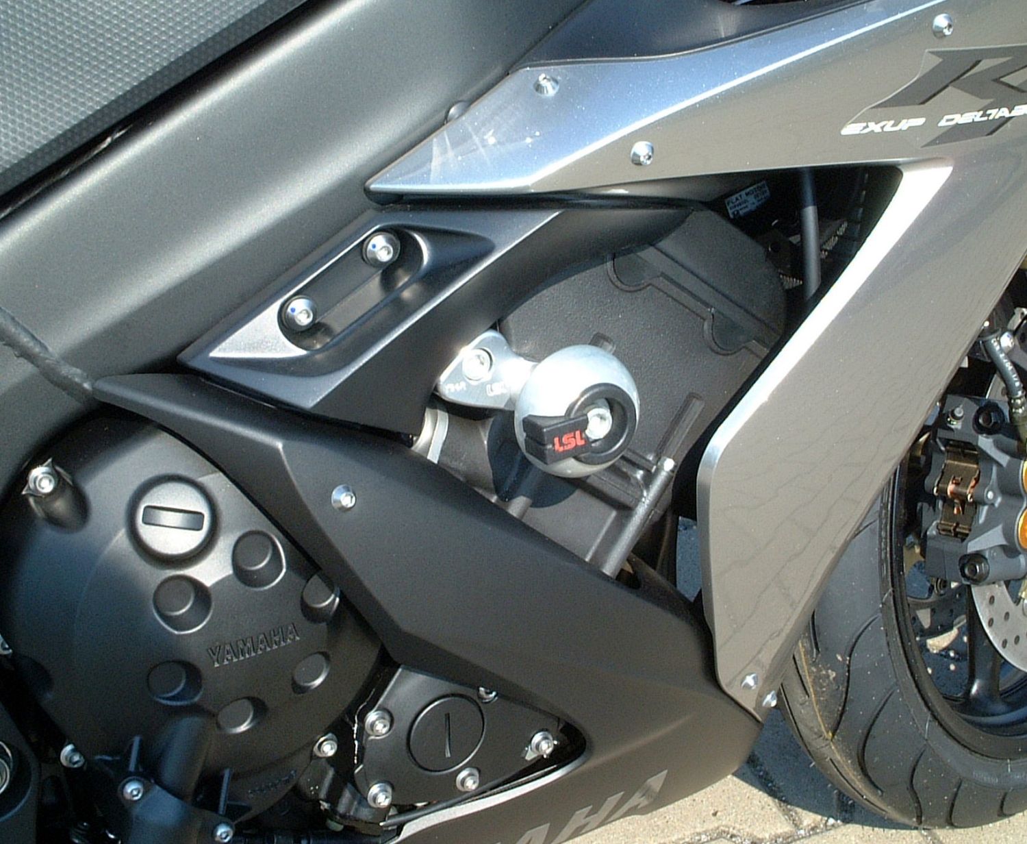LSL Crash Pad Anbaukit YZF-R1 04-06