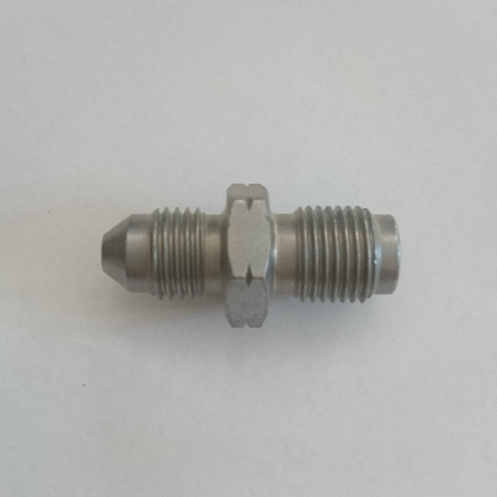 Adapter | 3/8-24 - M10 x 1,00 konkav | silber |