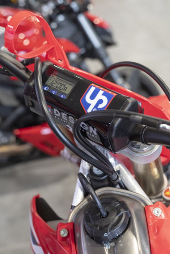 Lenkerpolster Motocross, schwarz mit Uhr und Stoppuhrfunktion (195 x 80 x 65 mm)
