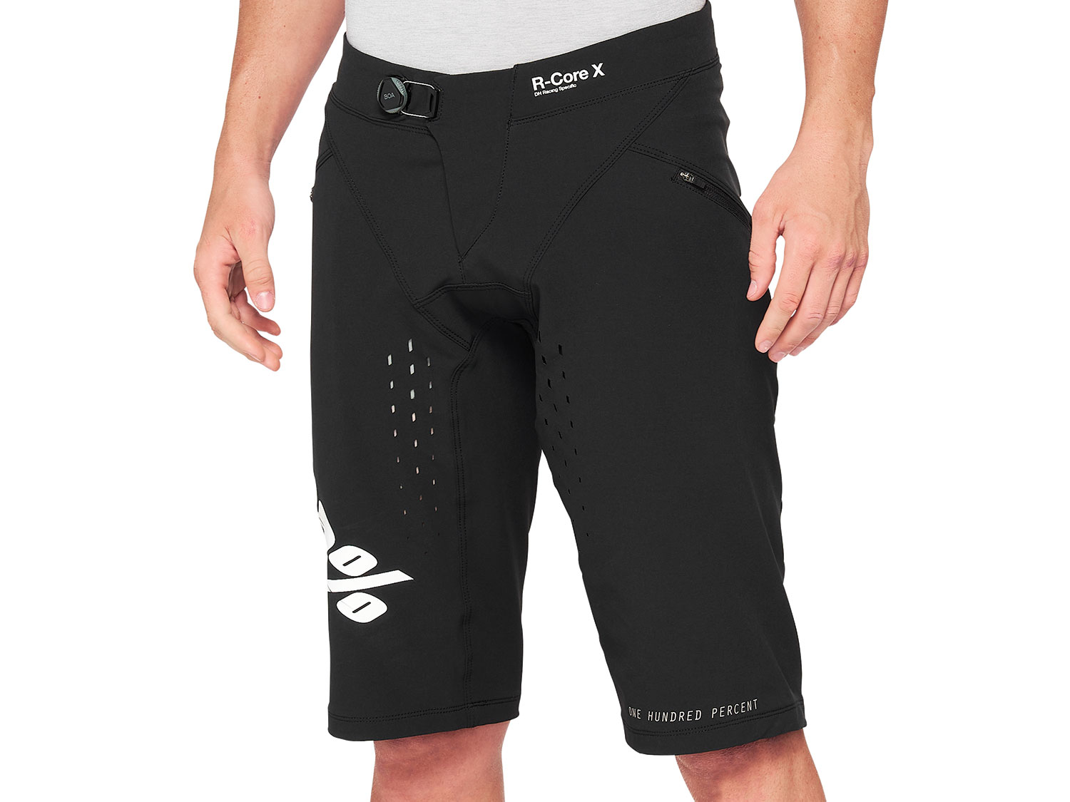 100% R-Core Youth Short (SP21), black, 24"