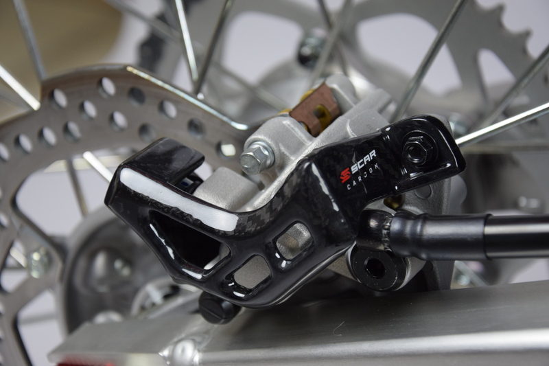 SCAR Carbon-Bremssattelprotektor hinten