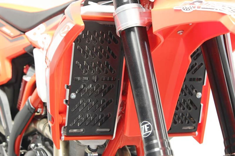 AXP Xtrem Kühlerschutz PE-HD