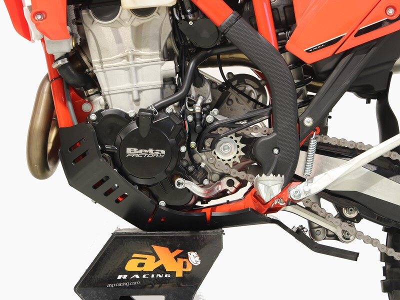 AXP Xtrem Unterfahrschutz mit Gestängeschutz - PE-HD 8mm