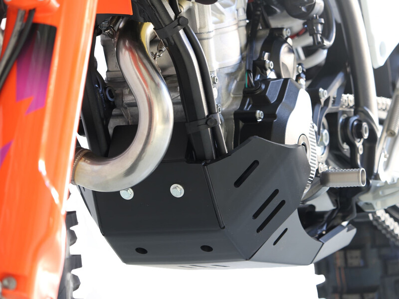 AXP Xtrem Unterfahrschutz mit Gestängeschutz - PE-HD 8mm