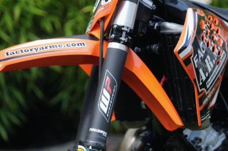 RFX Race Series Gabelschrumpfschlauch - Schutz mit WP-Logo - Weiß/Blau