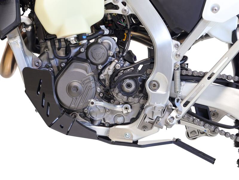 AXP Xtrem Unterfahrschutz mit Gestängeschutz - PE-HD 8mm